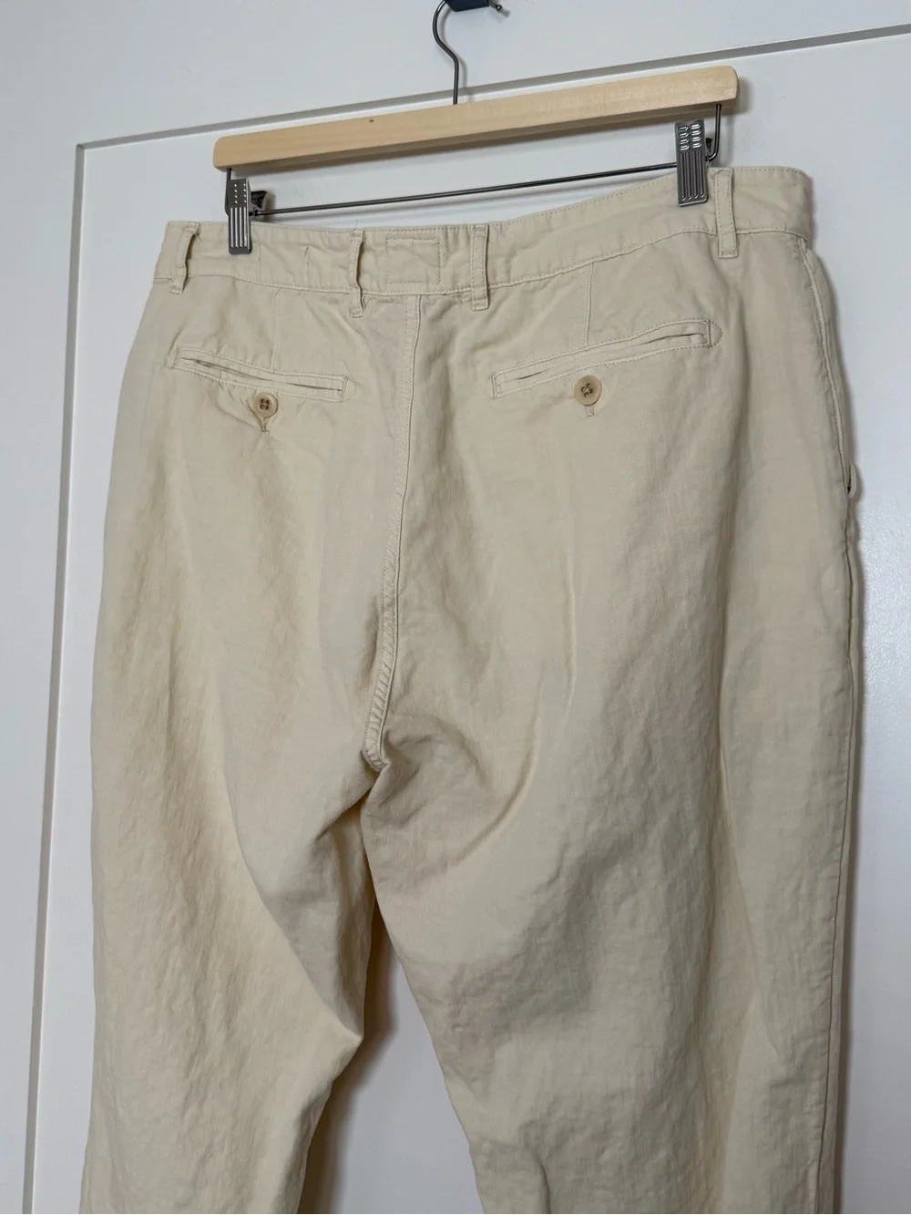 Flint and Tinder Athletic Tapered Fit Pants Mens Sz 36 Beige Cotton Linen Resort